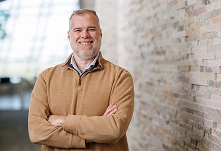 Learning Only Sticks when Leaders Show up